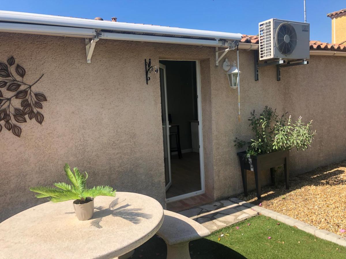 Studio neuf avec jardin Aigues Mortes Extérieur photo