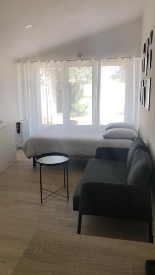 Studio neuf avec jardin Aigues Mortes Extérieur photo