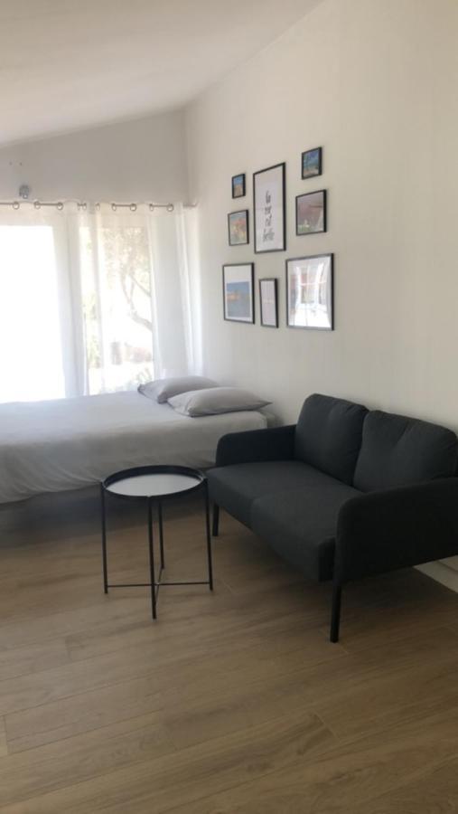 Studio neuf avec jardin Aigues Mortes Extérieur photo